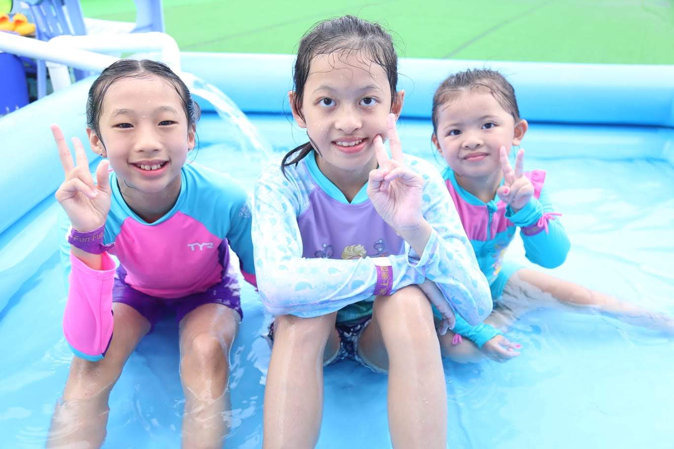 a2b6b3ee-b50a-4da0-9975-e4b7befa89e9